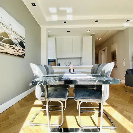 Luxus Sonnensuite In Der Strandvilla Charlotte * ビンツ